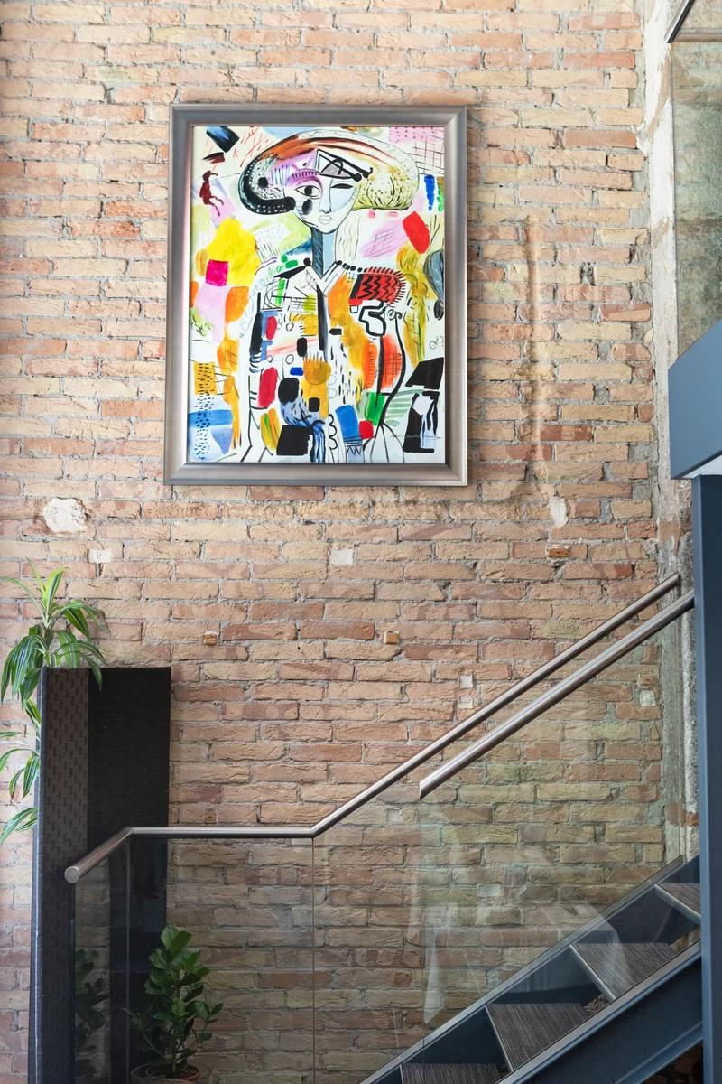 Intérieur élégant du restaurant La Girole à Grenoble